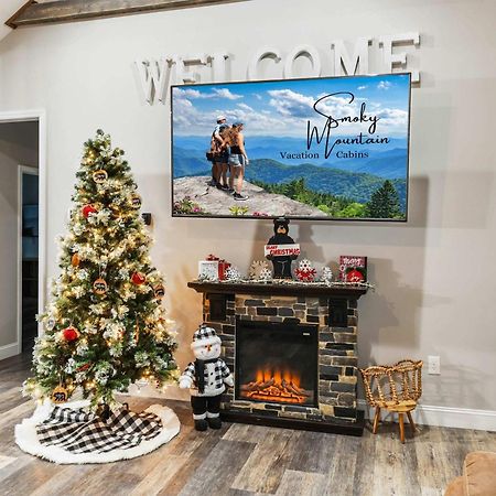 Villa H2Oasis Incredible Pool Retreat With Mountains Views! Sevierville Esterno foto