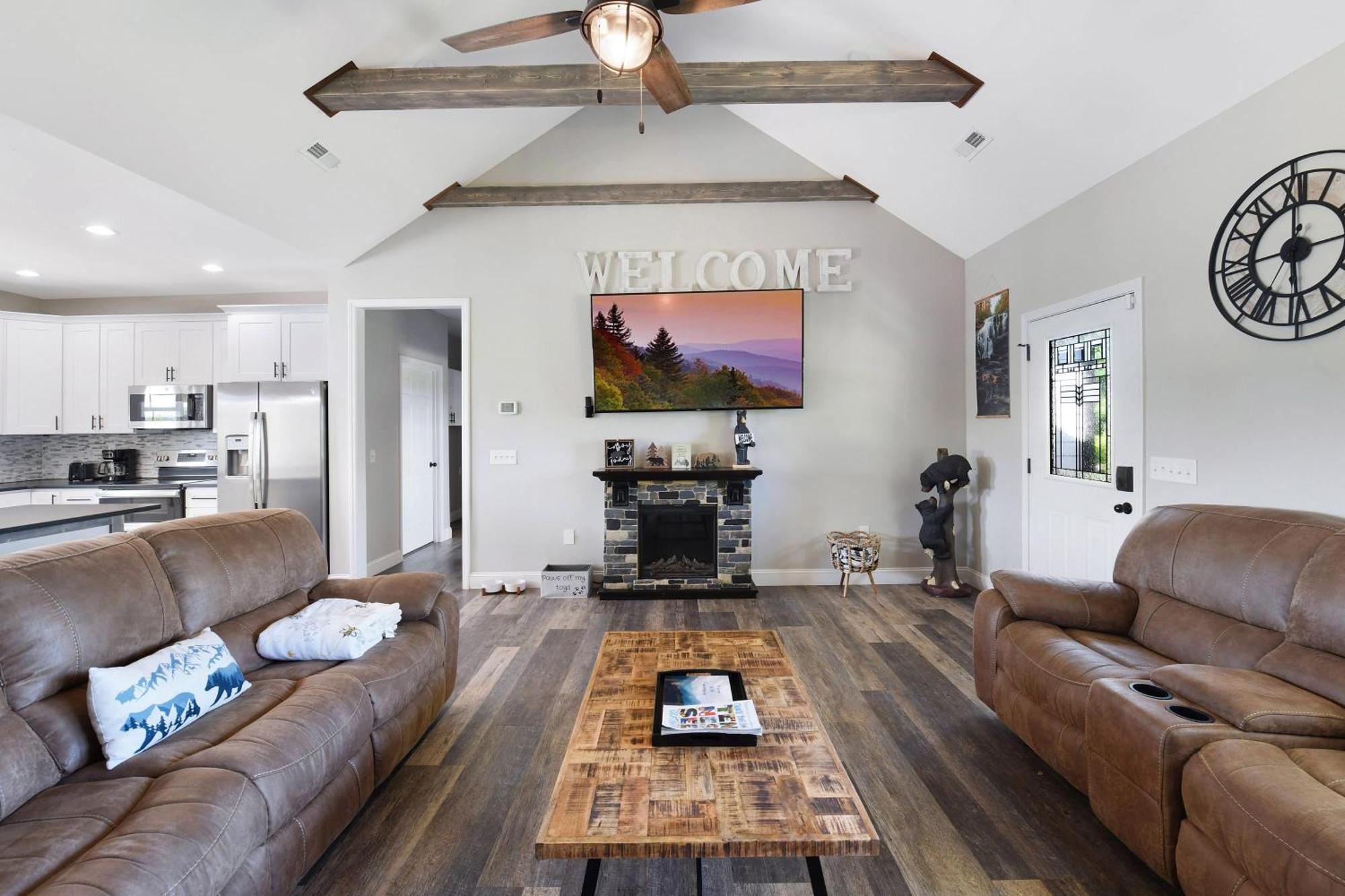 Villa H2Oasis Incredible Pool Retreat With Mountains Views! Sevierville Esterno foto