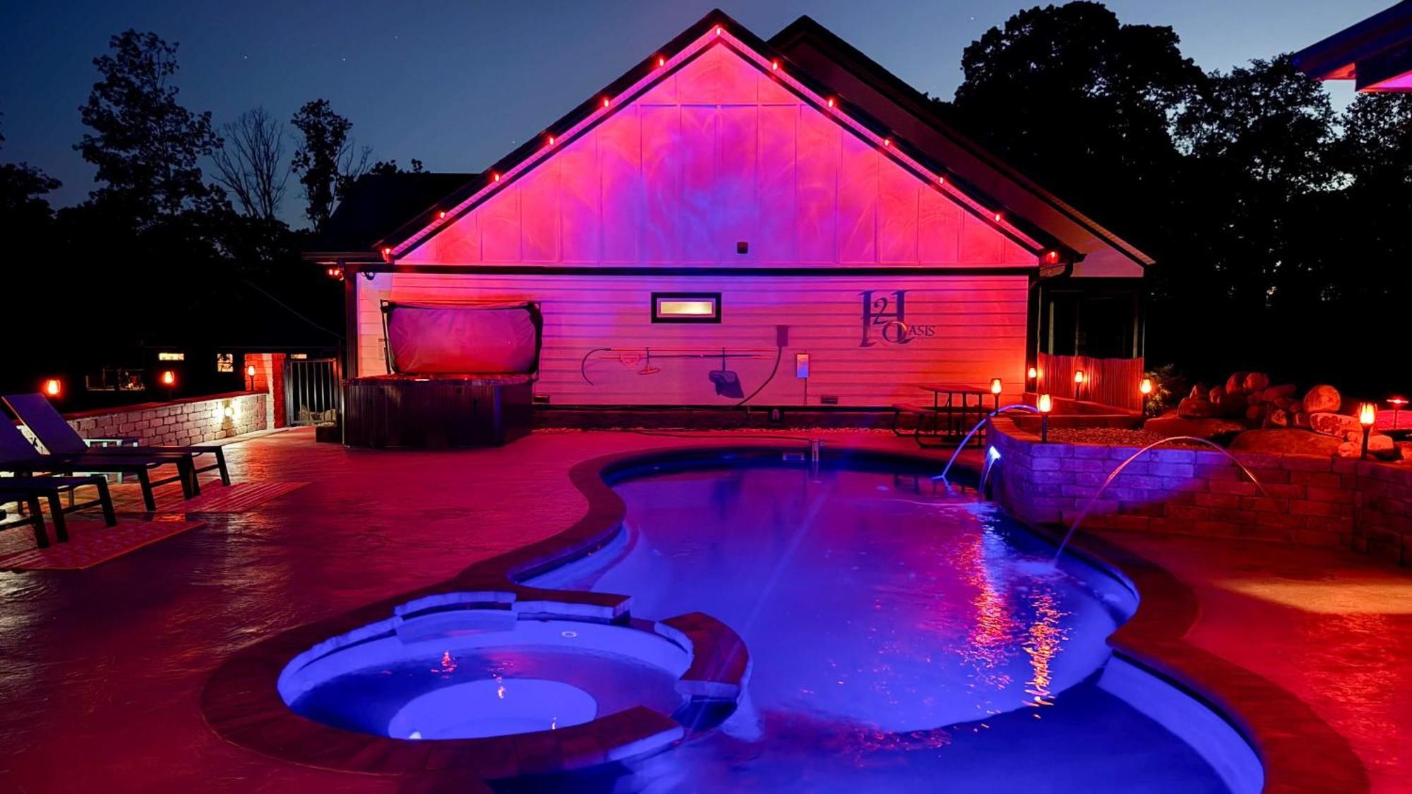 Villa H2Oasis Incredible Pool Retreat With Mountains Views! Sevierville Esterno foto